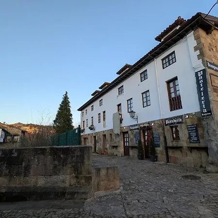 Casa Pico Santillana Con Parking Διαμέρισμα